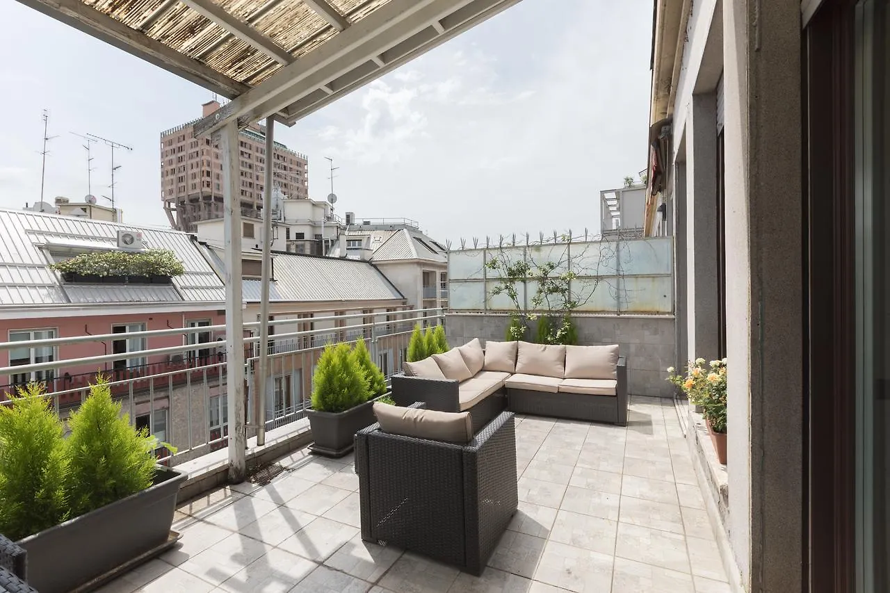 Hemeras Boutique Homes - Design Apartments Near Duomo Cathedral Μιλάνο