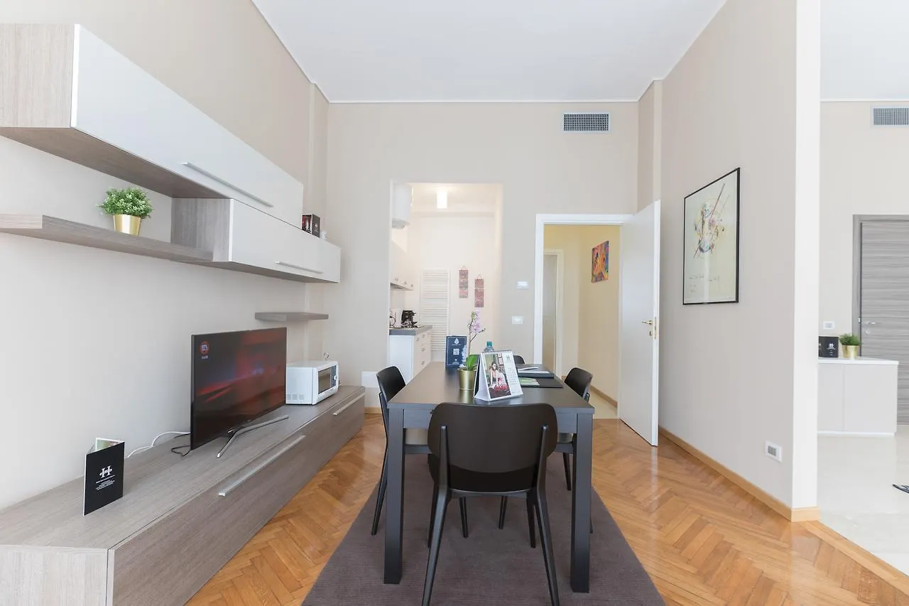 Hemeras Boutique Homes - Design Apartments Near Duomo Cathedral Μιλάνο