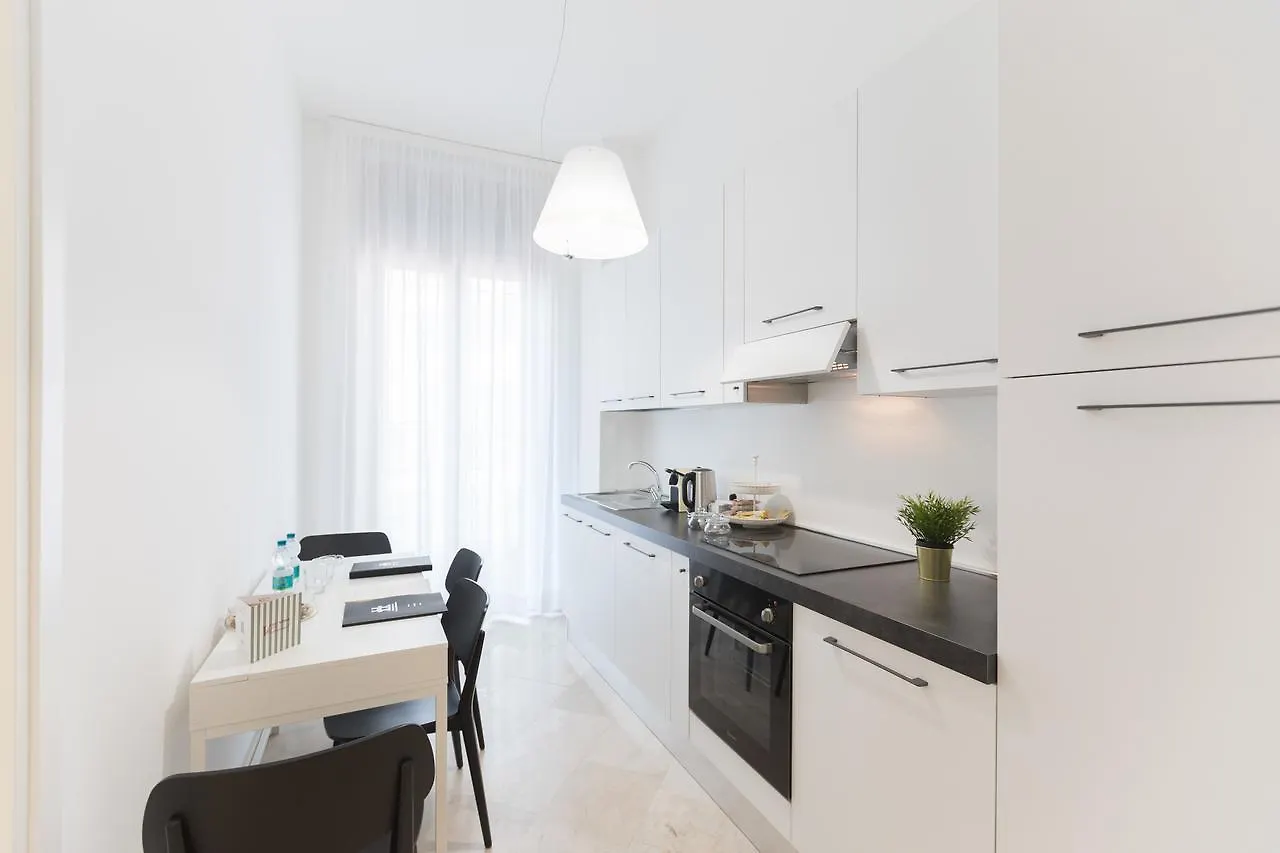 Hemeras Boutique Homes - Design Apartments Near Duomo Cathedral Μιλάνο 0*,