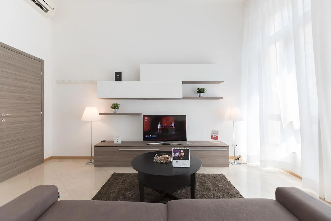 Hemeras Boutique Homes - Design Apartments Near Duomo Cathedral Μιλάνο
