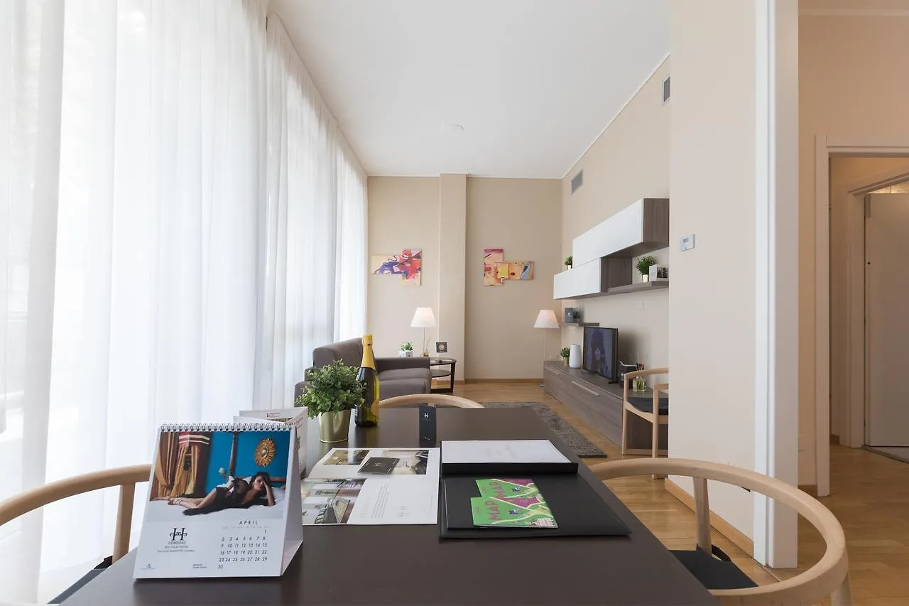 Hemeras Boutique Homes - Design Apartments Near Duomo Cathedral Mediolan