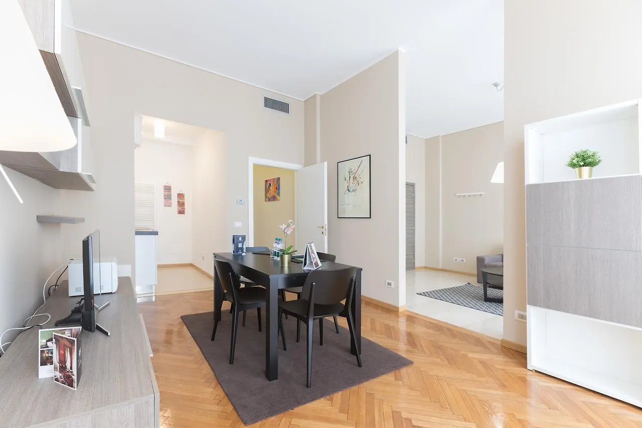 Hemeras Boutique Homes - Design Apartments Near Duomo Cathedral Mediolan