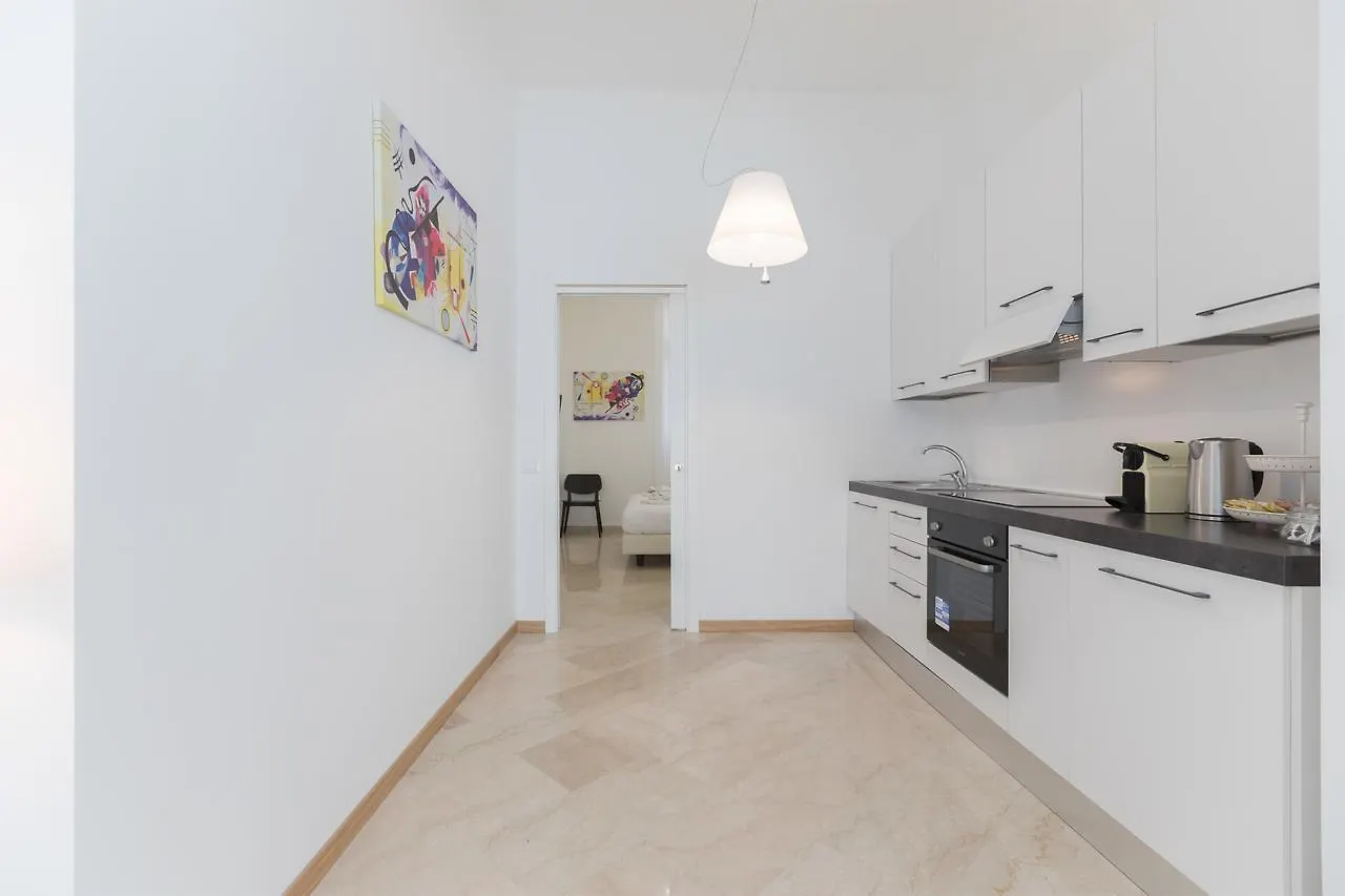 Hemeras Boutique Homes - Design Apartments Near Duomo Cathedral Mediolan 0*,  Włochy