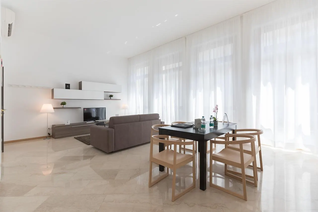 Hemeras Boutique Homes - Design Apartments Near Duomo Cathedral Mediolan