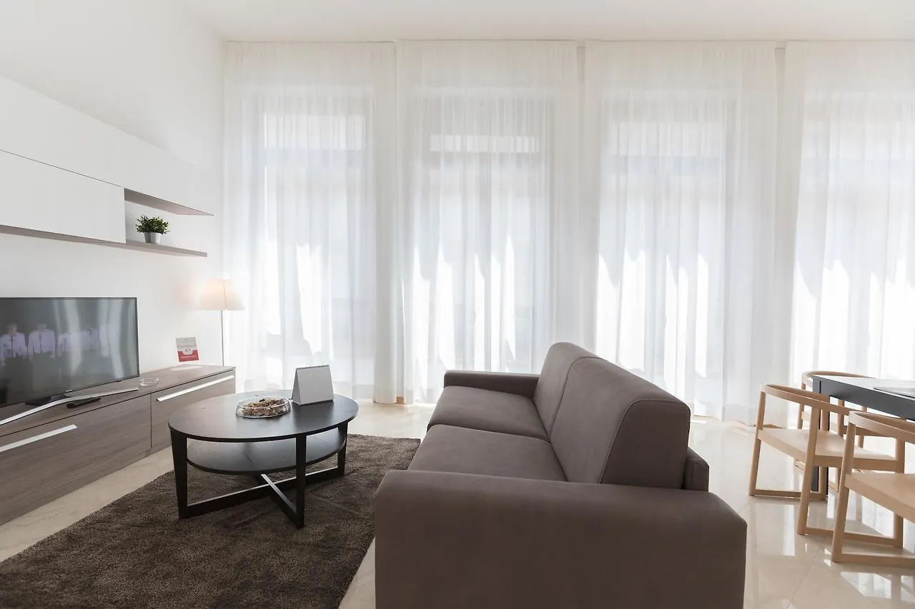 Hemeras Boutique Homes - Design Apartments Near Duomo Cathedral Mediolan