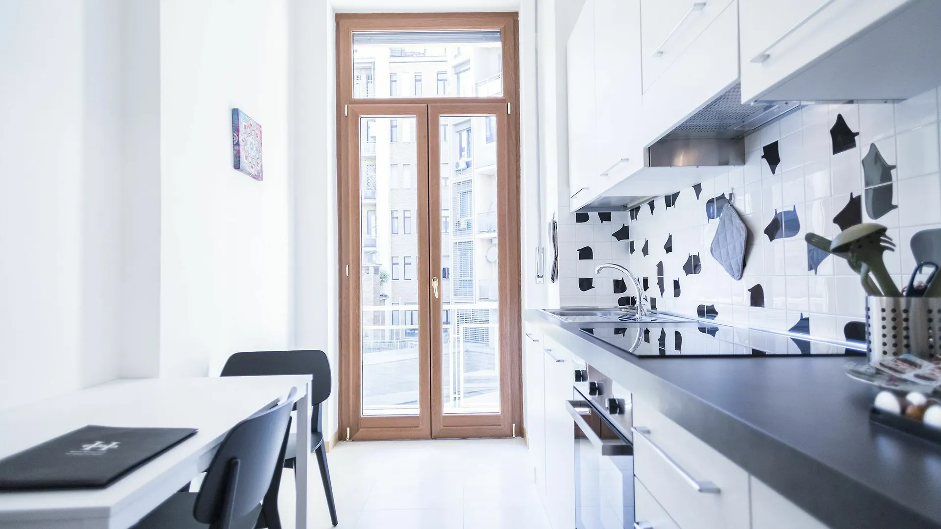 Hemeras Boutique Homes - Design Apartments Near Duomo Cathedral Mediolan